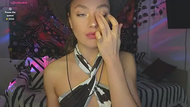 Snapshot of KellyFouler chatting on October 25, 2025, 2:28 pm KellyFouler online show from October 25, 2025, 2:28 pm