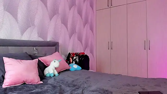 Snapshot of Bambiii_bby chatting on March 22, 2025, 1:22 am Bambiii bby online show from March 22, 2025, 1:22 am