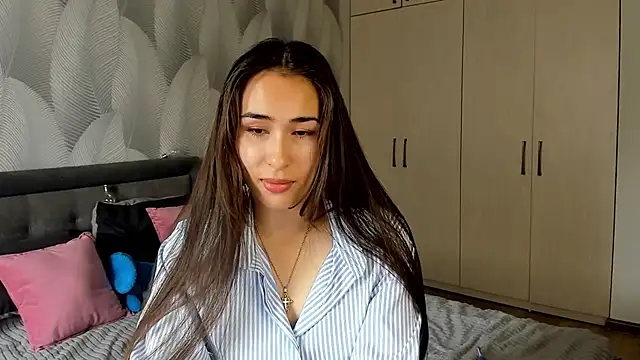 Snapshot of Bambiii_bby chatting on September 13, 2025, 4:01 am Bambiii bby online show from September 13, 2025, 4:01 am