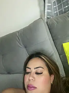 Snapshot of lariic chatting on March 6, 2025, 11:20 pm lariic online show from March 6, 2025, 11:20 pm