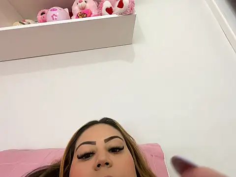 Snapshot of lariic chatting on March 8, 2025, 2:30 pm lariic online show from March 8, 2025, 2:30 pm