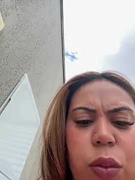 lariic online show from March 25, 2026, 3:11 pm