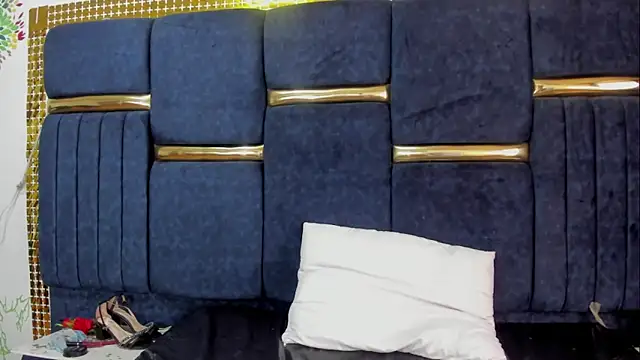 skaysanchez1 online show from September 16, 2025, 7:48 pm