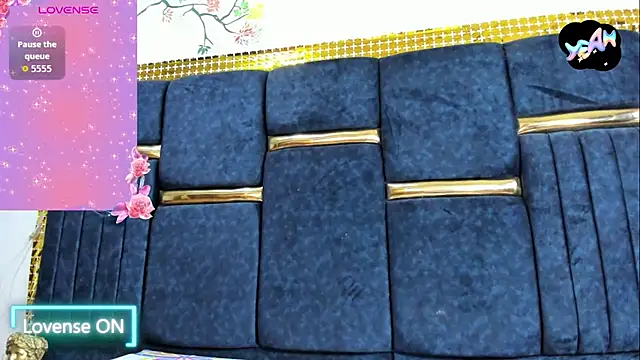 skaysanchez1 online show from October 28, 2025, 7:57 pm