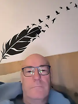 bogland33 online show from October 26, 2025, 6:52 pm