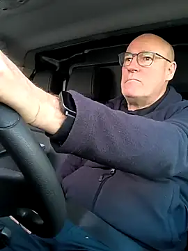 bogland33 online show from March 31, 2026, 4:42 pm