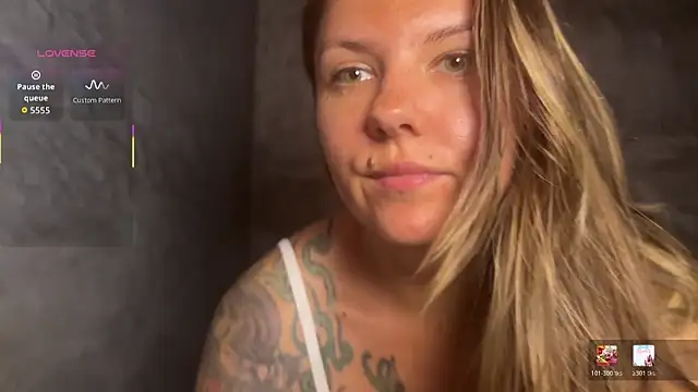 Snapshot of _private_person_ chatting on February 1, 2026, 2:26 pm private person online show from February 1, 2026, 2:26 pm