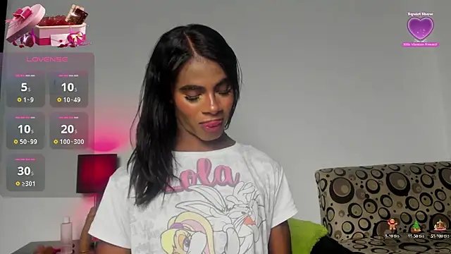 alejandrasxx online show from February 12, 2025, 8:07 pm