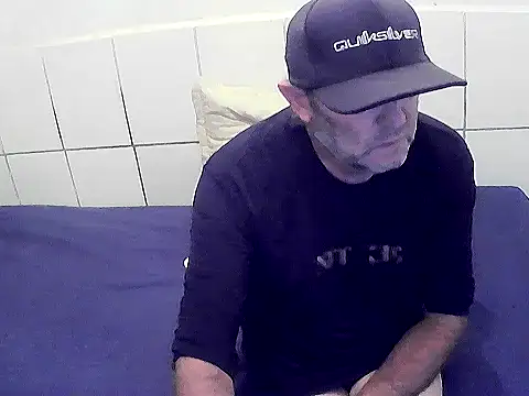 pierdona online show from February 7, 2026, 7:22 pm