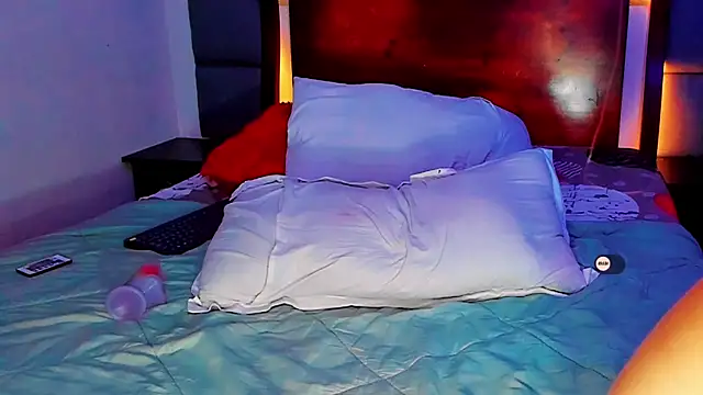 Snapshot of MimiRodriguez chatting on February 23, 2025, 10:06 am MimiRodriguez online show from February 23, 2025, 10:06 am