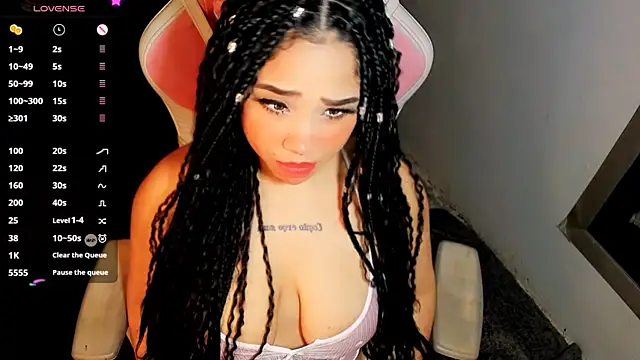 Snapshot of MimiRodriguez chatting on March 11, 2025, 12:44 am MimiRodriguez online show from March 11, 2025, 12:44 am