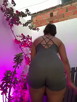 Snapshot of tuckersabrina chatting on January 29, 2025, 11:09 am tuckersabrina online show from January 29, 2025, 11:09 am