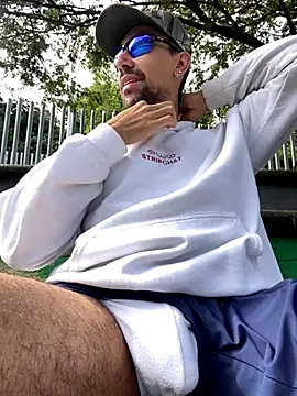 dantedesirexx online show from November 16, 2025, 2:22 pm