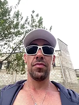 dantedesirexx online show from February 27, 2025, 9:04 pm