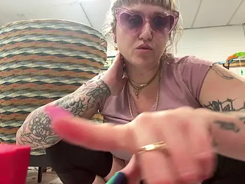 Babette xox online show from March 26, 2026, 12:31 am