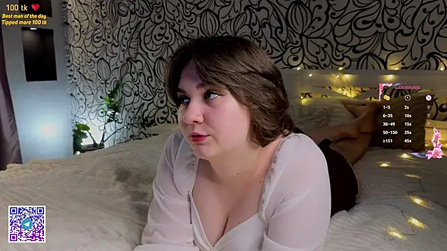 Snapshot of ZaraCrumpton chatting on January 20, 2025, 11:13 am ZaraCrumpton online show from January 20, 2025, 11:13 am