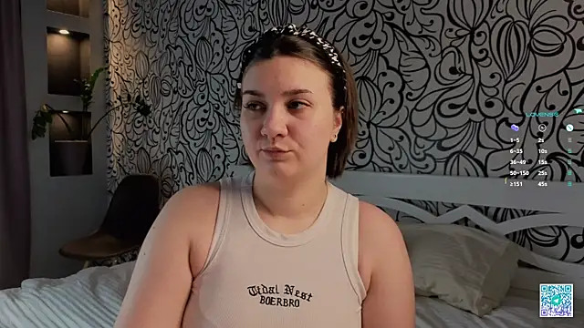 Snapshot of ZaraCrumpton chatting on February 16, 2025, 11:05 am ZaraCrumpton online show from February 16, 2025, 11:05 am