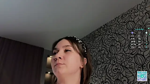 Snapshot of ZaraCrumpton chatting on February 10, 2025, 2:05 pm ZaraCrumpton online show from February 10, 2025, 2:05 pm