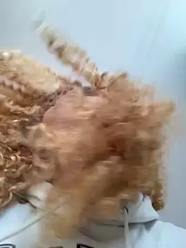 Snapshot of gaby_jin chatting on December 27, 2024, 11:39 am gaby jin online show from December 27, 2024, 11:39 am