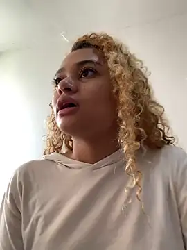 Snapshot of gaby_jin chatting on December 30, 2024, 11:59 am gaby jin online show from December 30, 2024, 11:59 am