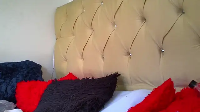 Snapshot of gaby_jin chatting on January 18, 2025, 5:26 pm gaby jin online show from January 18, 2025, 5:26 pm