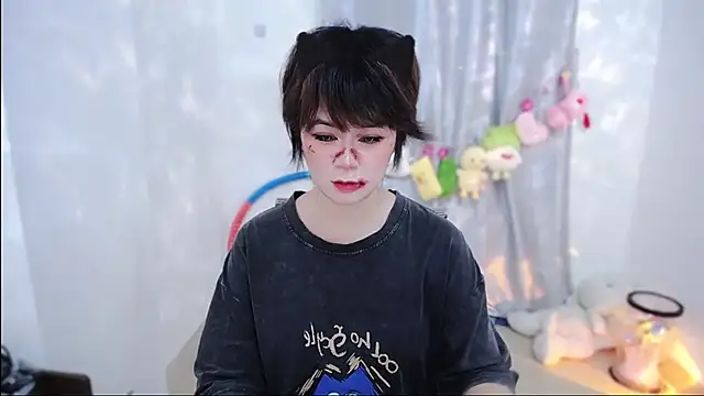 Snapshot of Fan_ting chatting on November 1, 2025, 2:29 am Fan ting online show from November 1, 2025, 2:29 am