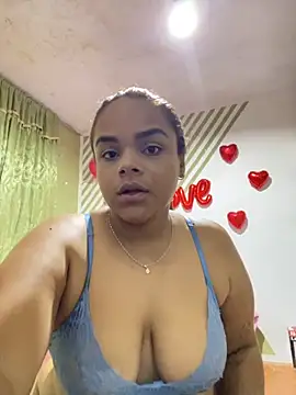 Evabigass online show from October 27, 2025, 6:20 pm