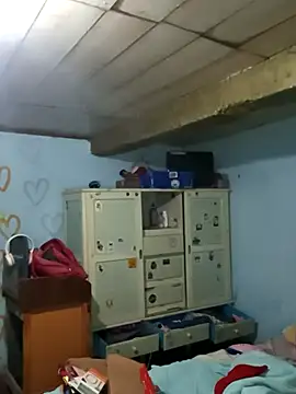 Snapshot of Elvishcassie_ chatting on March 9, 2025, 8:42 pm Elvishcassie online show from March 9, 2025, 8:42 pm