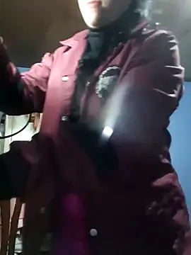 Snapshot of Elvishcassie_ chatting on March 18, 2026, 10:10 pm Elvishcassie online show from March 18, 2026, 10:10 pm