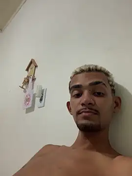 moreninhoP online show from December 27, 2024, 12:39 am