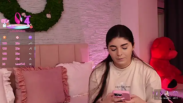 RachelSwaan online show from March 19, 2025, 5:19 am