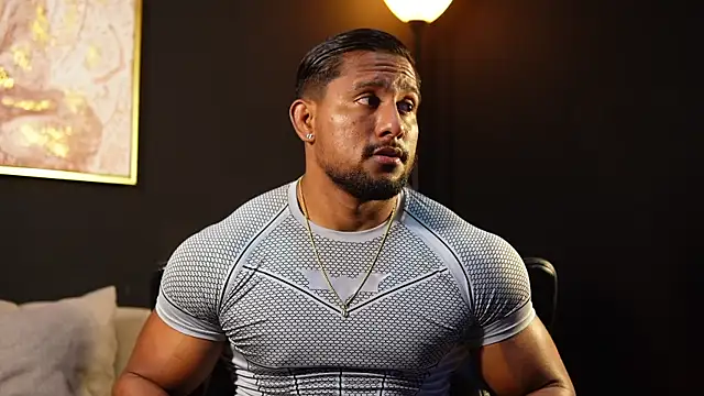 Snapshot of CallumMuscle chatting on April 15, 2026, 2:50 am CallumMuscle online show from April 15, 2026, 2:50 am