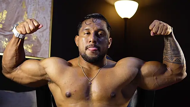 Snapshot of CallumMuscle chatting on April 17, 2026, 1:41 am CallumMuscle online show from April 17, 2026, 1:41 am