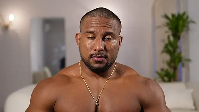 Snapshot of CallumMuscle chatting on May 27, 2026, 11:12 pm CallumMuscle online show from May 27, 2026, 11:12 pm