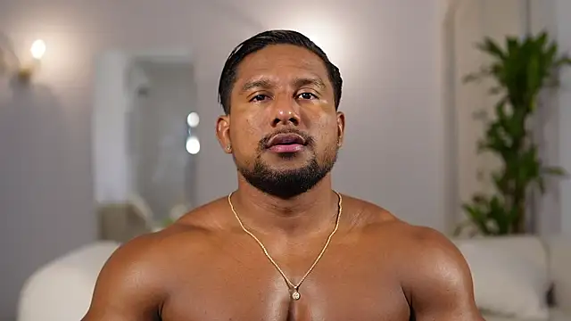 Snapshot of CallumMuscle chatting on May 22, 2026, 1:14 am CallumMuscle online show from May 22, 2026, 1:14 am