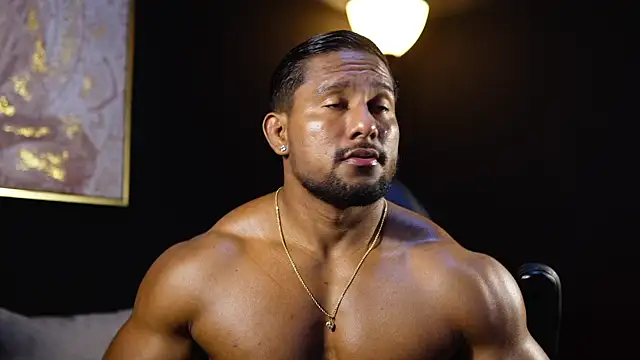 Snapshot of CallumMuscle chatting on April 16, 2026, 1:28 am CallumMuscle online show from April 16, 2026, 1:28 am