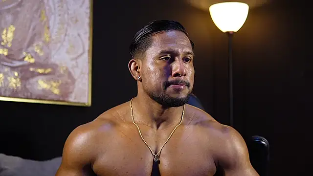 Snapshot of CallumMuscle chatting on May 2, 2026, 12:27 am CallumMuscle online show from May 2, 2026, 12:27 am