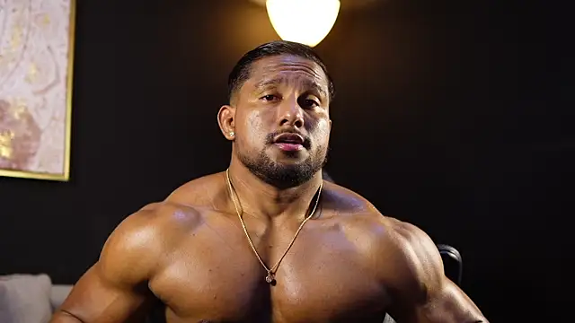 Snapshot of CallumMuscle chatting on April 9, 2026, 1:51 am CallumMuscle online show from April 9, 2026, 1:51 am