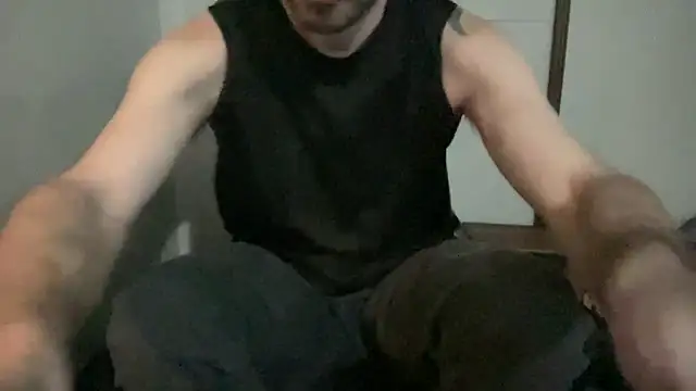 Snapshot of alphajoshkosh chatting on March 31, 2026, 11:40 pm alphajoshkosh online show from March 31, 2026, 11:40 pm
