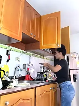 Snapshot of evafoxs chatting on November 11, 2025, 5:41 pm evafoxs online show from November 11, 2025, 5:41 pm