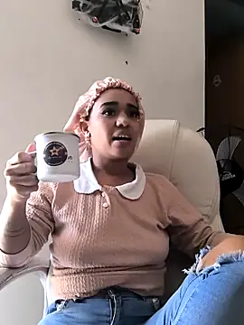 Snapshot of evafoxs chatting on October 17, 2025, 8:10 pm evafoxs online show from October 17, 2025, 8:10 pm