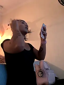 Snapshot of evafoxs chatting on October 21, 2025, 4:50 pm evafoxs online show from October 21, 2025, 4:50 pm