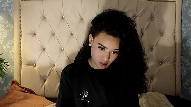 Snapshot of evafoxs chatting on September 27, 2025, 12:28 am evafoxs online show from September 27, 2025, 12:28 am