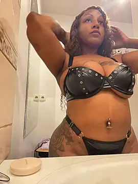 Snapshot of BabyFannyxx chatting on July 10, 2026, 10:04 am BabyFannyxx online show from July 10, 2026, 10:04 am