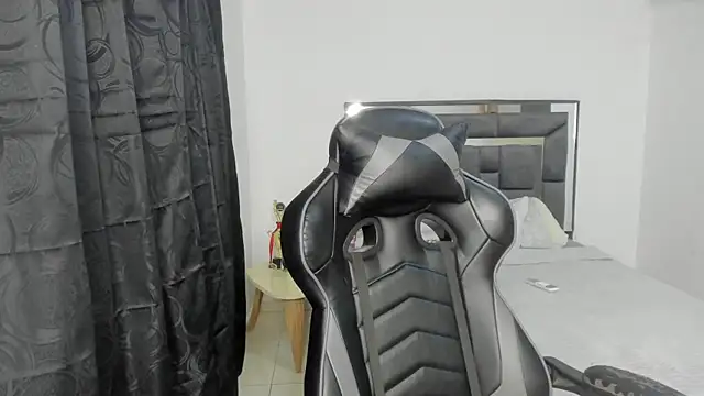 enzo sloran online show from November 27, 2025, 8:53 pm