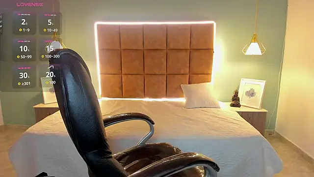 AlejooTwink online show from November 20, 2025, 2:45 am