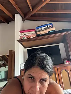 Snapshot of siri_duque chatting on May 13, 2026, 5:42 pm siri duque online show from May 13, 2026, 5:42 pm