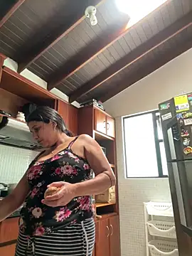 Snapshot of siri_duque chatting on April 4, 2026, 5:19 pm siri duque online show from April 4, 2026, 5:19 pm