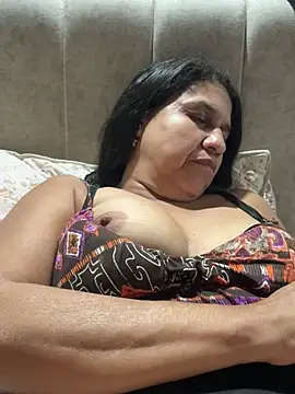 Snapshot of siri_duque chatting on May 28, 2026, 3:47 am siri duque online show from May 28, 2026, 3:47 am