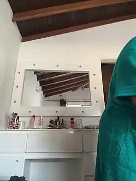 Snapshot of siri_duque chatting on April 15, 2026, 8:09 pm siri duque online show from April 15, 2026, 8:09 pm